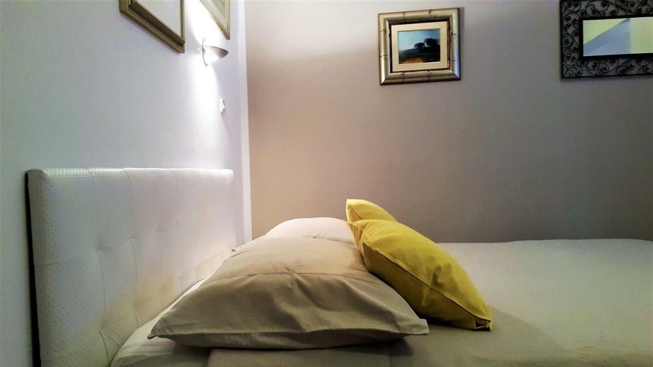 Bruno Split Centre Apartment And Room Eksteriør bilde