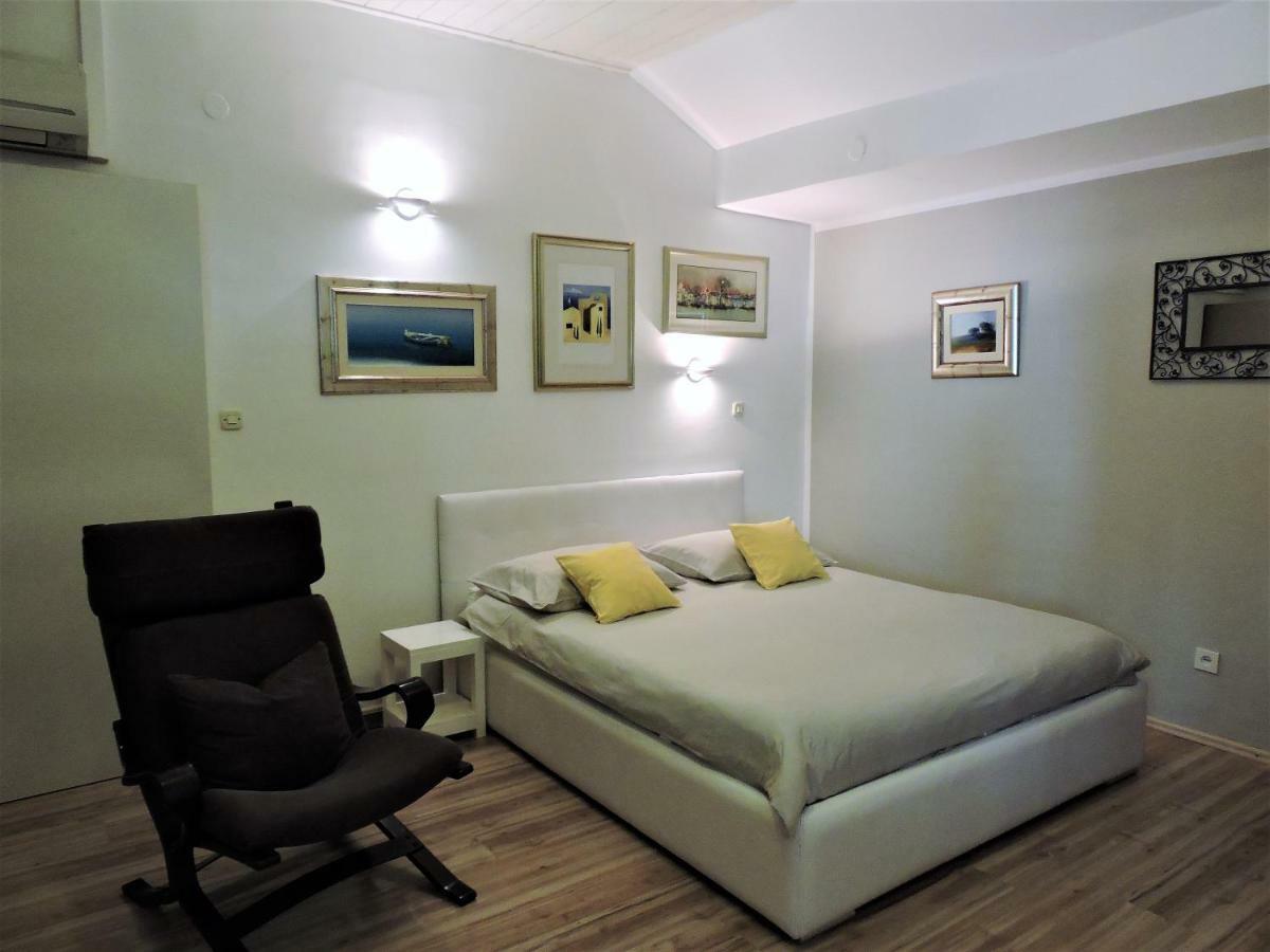 Bruno Split Centre Apartment And Room Eksteriør bilde